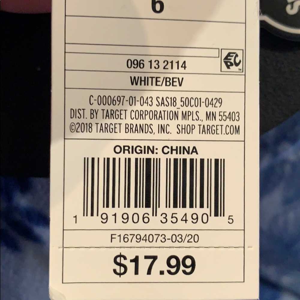 Women’s Blk/Wht Sandal - Picture 2 of 2